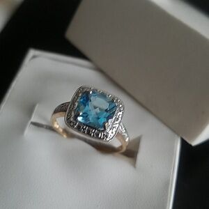 1.50 ct natural Blue Topaz Diamonds 10k gold